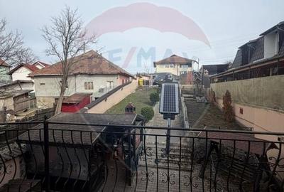 Casă cu 5 camere cu Teren 450 Mp în 1 Mai - 50