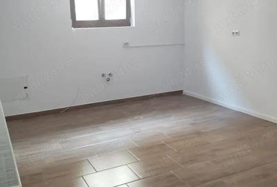 Spațiu comercial, de 50 mp, în Central - 1