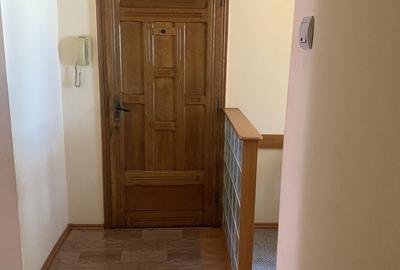 Apartament cu 3 camere decomandat în Central - 1