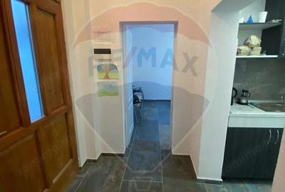 Spațiu comercial, de 45 mp, în Central - 7