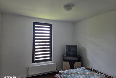 Casă cu 4 camere cu Teren 964 Mp în Țițești - 15