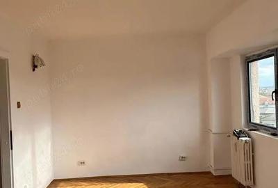 Apartament 3 camere, 2 bai, Tip U, Etaj 8, Rogerius , Oradea. Apartament 3 camere, 2 bai, Tip U, Etaj 8, Rogerius , Oradea. - 3
