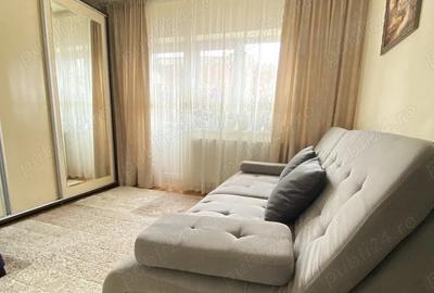 Apartament cu 3 camere decomandat în Central - 1