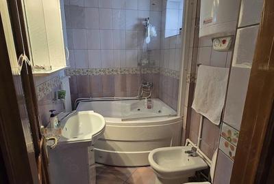 Apartament cu 4 camere decomandat în Central - 8