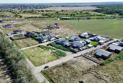 Teren Construcții intravilan de 593 mp, în Vânători - 6