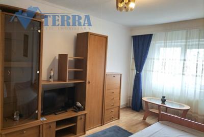 Garsonieră decomandată, mobilată în Central - 1