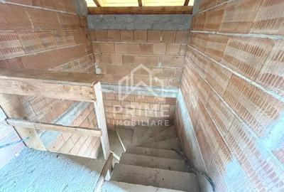 Casă cu Teren 680 Mp în Ampoi 3 - 2