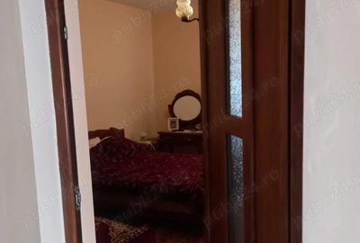 Casă cu 3 camere în 23 August - 6