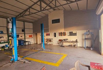 Inchiriez Service auto complet utilat, teren 1000mp, hala 200mp - 5