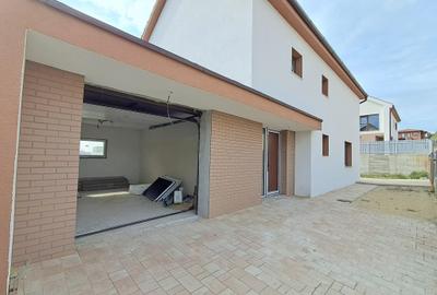 Duplex cu 5 camere cu Teren 400 Mp în Chinteni - 2