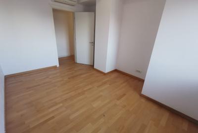 De inchiriat penthouse cu 4 camere – Complexul The Ring - 9