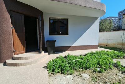 Casă cu 9 camere cu Teren 375 Mp în Titan - 15