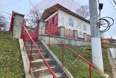 Casă cu 3 camere cu Teren 539 Mp în Central - 3