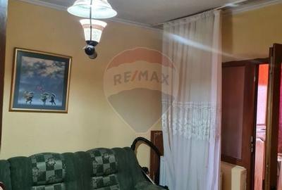Apartament cu 4 camere  in zona Ultracentrala( Primaria Focsani) - 8