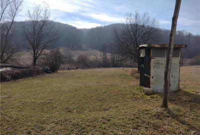 Teren de 4120 mp, în Exterior Vest - 4