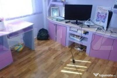 Apartament cu 4 camere decomandat în 22 Decembrie - 9
