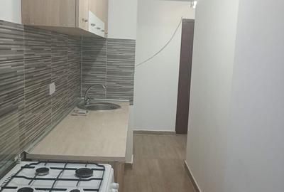 Garsonieră decomandată în Central - 2
