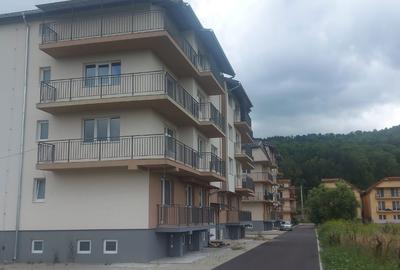 Apartament cu 3 camere decomandat în Central - 3