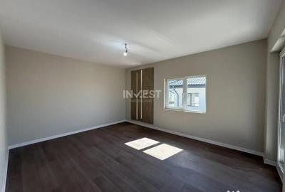 Casă cu 3 camere cu Teren 500 Mp în Central - 10