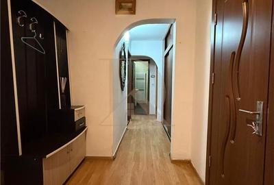 Apartament cu 3 camere decomandat în Păcurari - 6