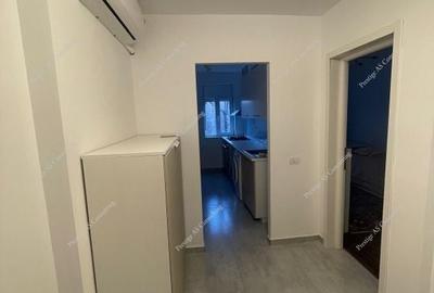 Apartament de vanzare cu 2 camere, renovat complet, cu boxa prorie - Complex - 3