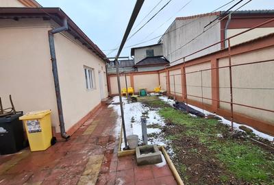 Casă individuală cu 3 camere cu Canalizare în Central - 4