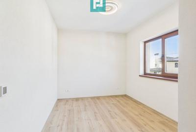 Duplex cu 5 camere cu Canalizare în Dumbrăvița - 18