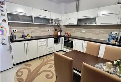 Inchiriere apartament 2 camere,Tampa Gardens,et1,parcare subterana - 8