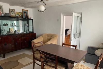 Casă cu Teren 900 Mp în Central - 9