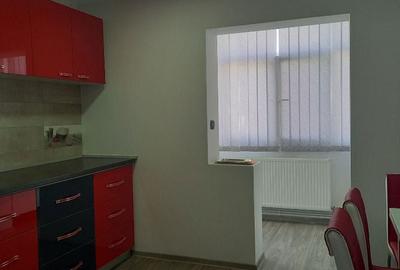 Apartament cu 3 camere decomandat în Central - 2