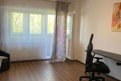 Garsonieră decomandată, mobilată în Tei - 5