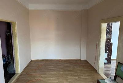 Casă cu 6 camere cu Teren 160 Mp în 13 Septembrie - 3