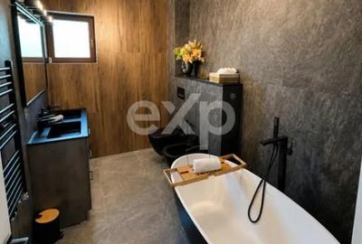 Casă cu 7 camere cu Teren 800 Mp în Valea Mare - 7