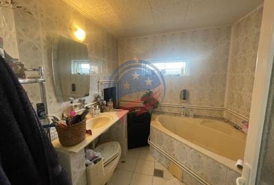 Casă individuală cu 4 camere cu Teren 160 Mp în Central - 9