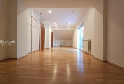 Duplex cu 10 camere cu Canalizare în Central - 27