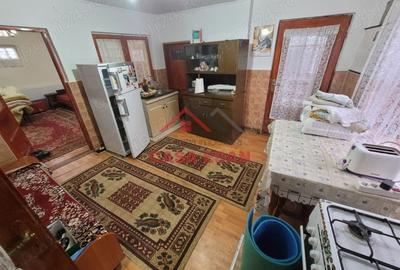 Casă cu 3 camere în Bănești - 6