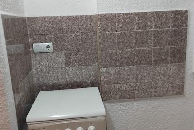 Basarabia - 3 camere , 2 bai, posibilitate montare centrala - 12