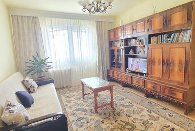 Apartament cu 2 camere semidecomandat în Vasile Aaron - 2