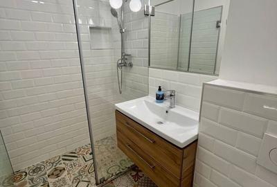 Apartament cu 3 camere decomandat în Lazaret - 4