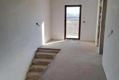 Casă cu 4 camere în Mărtinești - 15