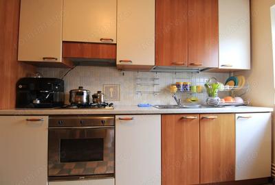 Apartament cu 3 camere semidecomandat, mobilat în Olimpia-Stadion - 4