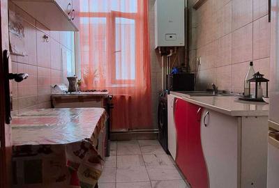 Garsonieră decomandată în Central - 3