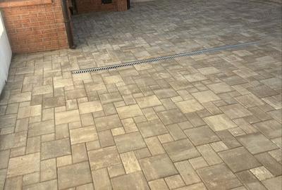 Casă cu 4 camere în Central - 16