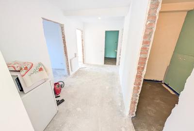 Apartament cu 4 camere decomandat în Otopeni - 14