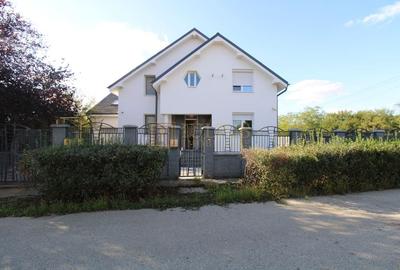 Casa in Blascovici, 5 camere + 3 bai, centrala proprie - 39