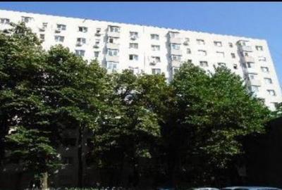 Apartament cu 2 camere decomandat în Titan