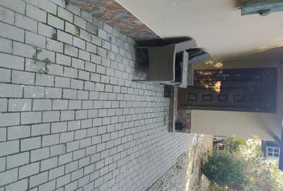 Casă cu 2 camere cu Teren 300 Mp în Central - 9