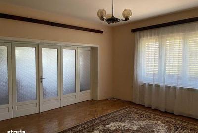 Casă cu 4 camere cu Teren 170 Mp în Central - 3