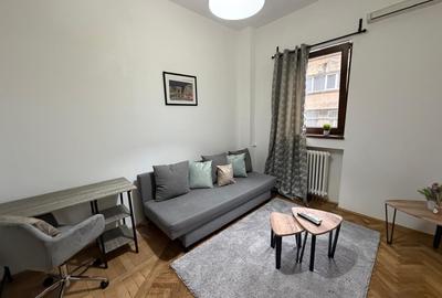 Apartament cu 2 camere decomandat în P-ța Romană - 1