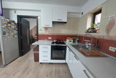 Vila P+1+Pod Lacul Tei - 17